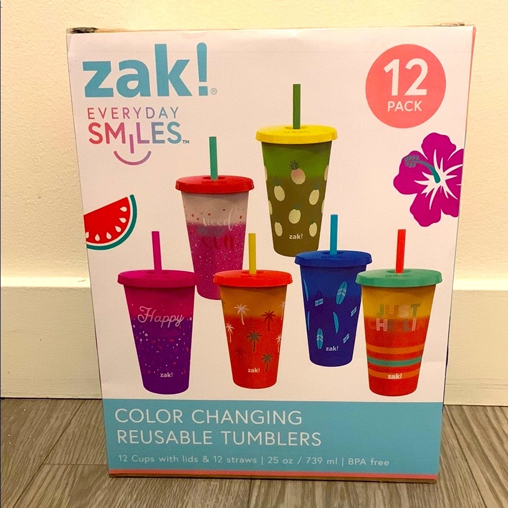 Zak! Everyday smiles 12 pack colour changing reusable tumblers. BPA free. NEW